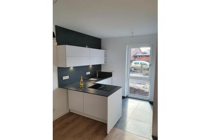 Stilvolle 2,5-Zi.-EG-Wohnung mit EBK, Terrasse und eigenem Garten - Langenhagen Engelbostel