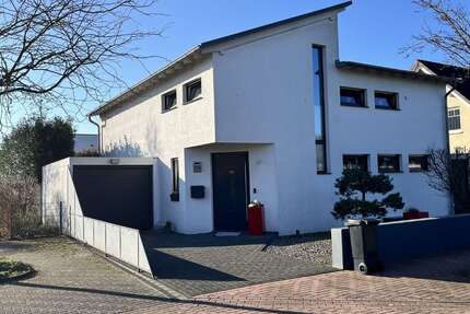 Haus zum Kaufen in Duisburg 729.000,00 € 174.55 m²