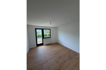 Anfragestopp!! Helle 1 Zimmer Wohnung 21m2 mit Balkon in Gießen