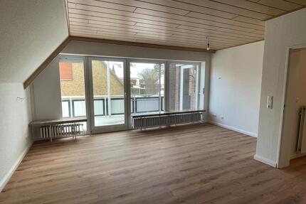 3 Zimmer Dachgeschosswohnung mit Balkon zur Miete in ruhiger Lage Heiligenhafens