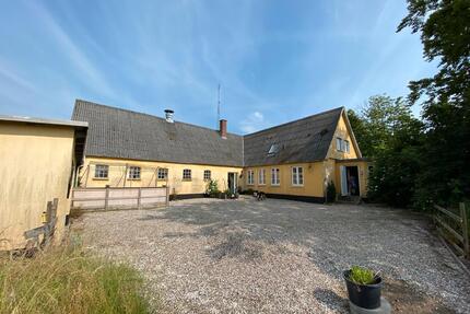 Resthof mit Pferdehaltung - 850,00&nbsp;EUR Kaltmiete, in Flensburg (PLZ: 24937)