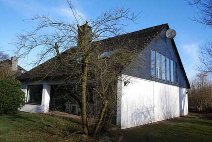 Haus zum Kaufen in Henstedt-Ulzburg 649.000,00 € 203 m²