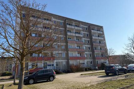 4 Zimmer-Wohnung für Familie - 400,00&nbsp;EUR Kaltmiete, ca.&nbsp; 64,92&nbsp;m&sup2; in Schönebeck (Elbe) (PLZ: 39218)