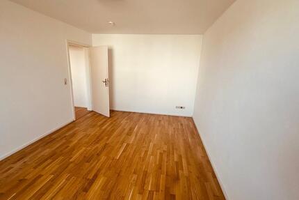 Wohnung zu vermieten - 1.340,00&nbsp;EUR Kaltmiete, ca.&nbsp; 94,00&nbsp;m&sup2; in Traunstein (PLZ: 83278)