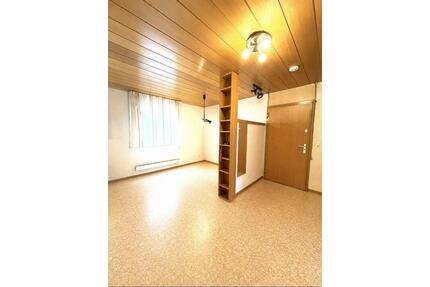 2,5-Zimmer-Wohnung mit Balkon und TG-Stellplatz in WN-Neustadt - Waiblingen Bittenfeld
