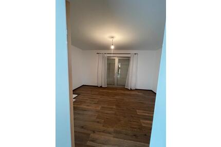 Erdgeschosswohnung - 650,00&nbsp;EUR Kaltmiete, ca.&nbsp; 94,00&nbsp;m&sup2; in Raubach (PLZ: 56316)