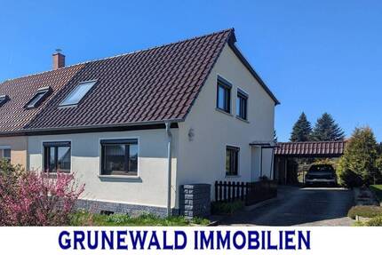RESERVIERT! Attraktive Doppelhaushälfte mit großzügigem Grundstück und sonniger Dachterrasse. - Eisenberg