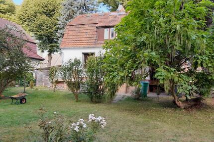 Haus und Grundstück in Berlin Blankenburg - Rostock Hansaviertel