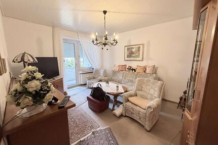 2 Zimmer Wohnung mit Balkon – WG bei Jobcenter möglich - Oberhausen