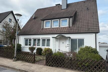 Freistehendes Zweifamilienhaus in ruhiger Lage - EG ab Mai frei! - Sprockhövel