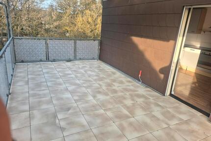 3 Zimmer Wohnung mit Terrasse - 950,00&nbsp;EUR Kaltmiete, ca.&nbsp; 92,00&nbsp;m&sup2; in Enkenbach-Alsenborn (PLZ: 67677)