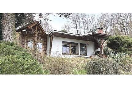 Erholungsbungalow in Bad Bibra - 27.000,00&nbsp;EUR Kaufpreis, ca.&nbsp; 40,00&nbsp;m&sup2;&nbsp;Wohnfl&auml;che in Bad Bibra (PLZ: 06647)