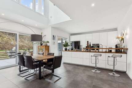 Haus zum Kaufen in Arnsberg 740.000,00 € 188 m²