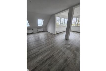 Modernisierte 2-Raum-Dachgeschosswohnung - Egeln
