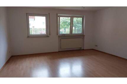 Ruhige und helle 2 Zimmerwohnung mit Stellplatz in Zentrumsnähe - Nürnberg Glockenhof