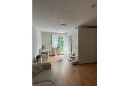 1-Zimmer-Wohnung Freising - 800,00&nbsp;EUR Kaltmiete, ca.&nbsp; 44,00&nbsp;m&sup2; in Zolling (PLZ: 85406)