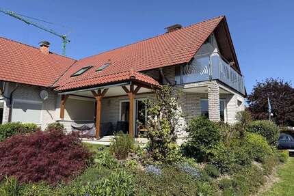 Haus zum Kaufen in Marienmünster Papenhöfen 279.000,00 € 141 m² - Marienmünster / Papenhöfen