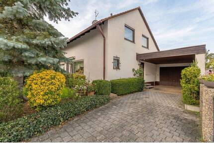 Tolles Architektenhaus mit viel Platz in schöner Lage von Fürth (Stadeln)