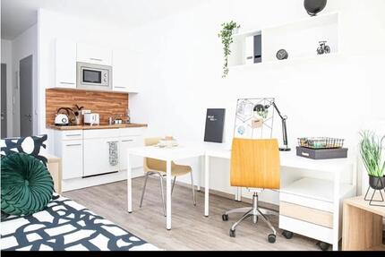 Einzelzimmer , Eigenes Bad und eigene Küche - Kiel Neumühlen-Dietrichsdorf