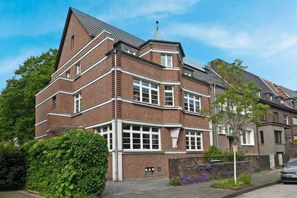 Haus zum Kaufen in Duisburg 1.365.000,00 € 342 m²