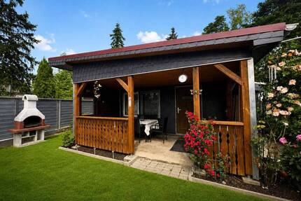 Liebevoll sanierter Bungalow in idyllischer Lage nahe dem Großen Müllroser See