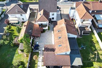 Haus zum Kaufen in Langenselbold 699.000,00 € 330 m²