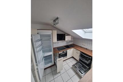 Helle teilmöblierte DG-Wohnung, frisch renoviert, tolle EBK - Lützelbach