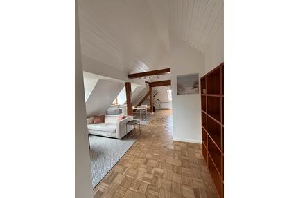 Möblierte 2Zimmer W. im DG – 85540 Haar - 1Min zur S-Bahn - WLAN - München Trudering-Riem