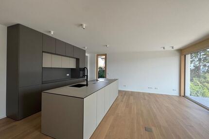 Erstklassige 3-Zimmer-Erdgeschosswohnung - Esslingen am Neckar