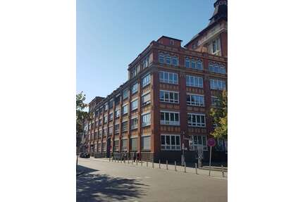 Büro in Esslingen am Neckar 1.536,00 € 128 m²