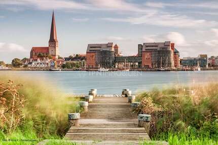 Wohnung zum Mieten in Rostock 2.600,00 € 195 m²