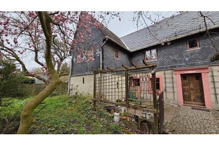 Historisches Fachwerkhaus mit Atelier, Werkstatt und Grundstück - Limbach-Oberfrohna