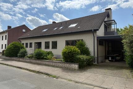 Großzügiges Einfamilienhaus – 5 Apartments in Sennestadt - Bielefeld
