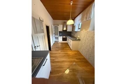 Altes Reihenmittenhaus wurde 2025 saniert 80 qm - Lösnich