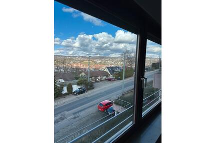3,5 - Zimmer Wohnung in Halbhöhenlage mit Traumhafter Aussicht - Esslingen am Neckar Pliensauvorstadt