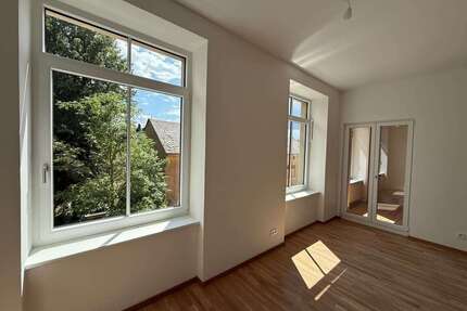 Wohnung zum Mieten in Crimmitschau 1.045,00 € 110 m²