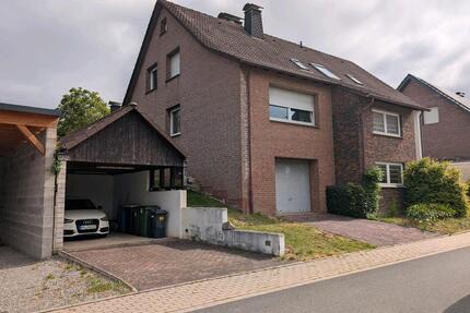 2 Familien Haus mit Carport, Wintergarten und Sauna - Nieheim