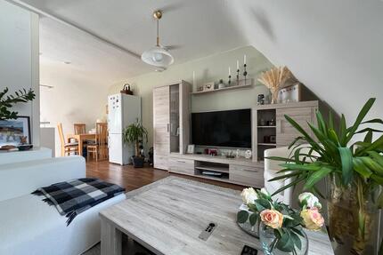 Eigentumswohnung - Charmante DG Wohnung in zentraler Lage - Wedel