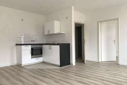Wohnung zum Mieten in Plauen 225,50 € 37.27 m²