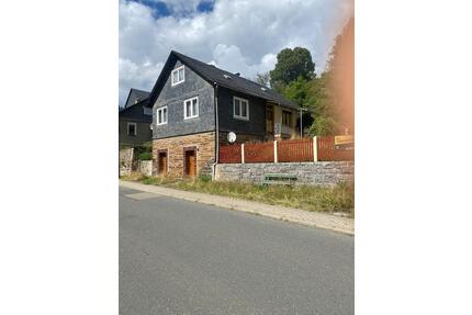 Ländliches EFH mit viel Auslauf - Probstzella