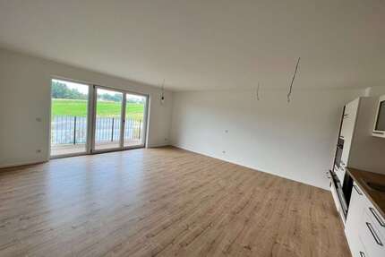 Wohnung zum Mieten in Tiefenbach 925,00 € 82.39 m²