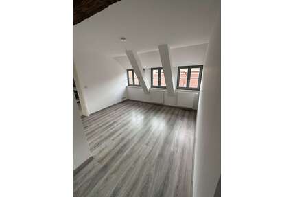 Wohnung zum Mieten in Pirna 384,00 € 48 m²