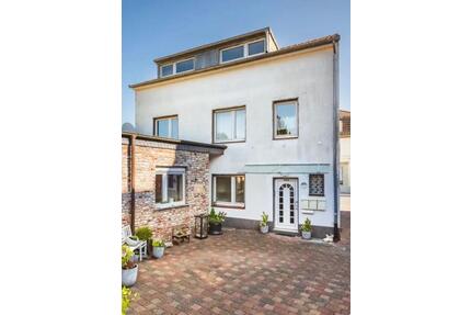 Moderne Wohnung in Würselen - 1.080,00&nbsp;EUR Kaltmiete, ca.&nbsp; 80,00&nbsp;m&sup2; in Würselen (PLZ: 52146)