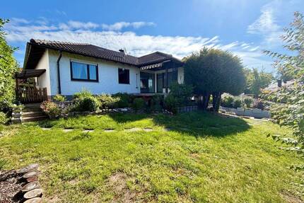 Gepflegtes, modernes Einfamilienhaus mit großzügigem Garten in Veitsbronn