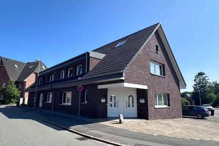 Saniertes Wohnhaus - neue Heizung & Solarthermie - 6 Einheiten als sicheres Investment in Niebüll