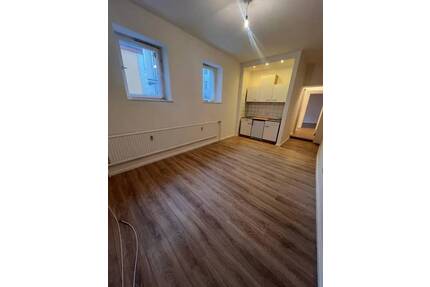 2-Zi. Wohnung mit großem eigenen Garten - Berlin Spandau