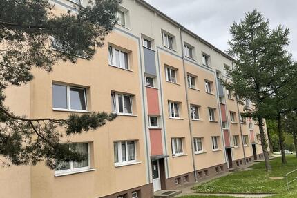 sanierte 2-Raum-Wohnung mit Blick auf den Wasserturm in Malchin