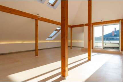 Wohnung zum Mieten in Dresden 1.000,00 € 82.19 m²
