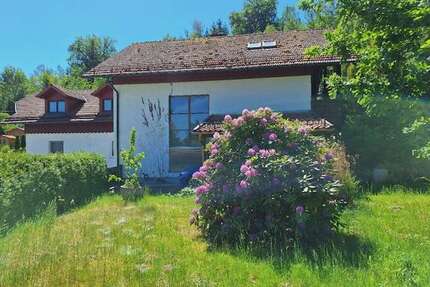 Haus zum Kaufen in Aicha vorm Wald 320.000,00 € 147 m²