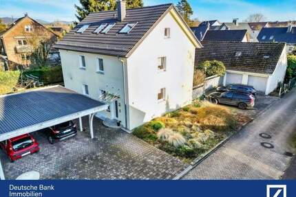 Exklusives Zweifamilienhaus in Oerlinghausen - Modernes Wohnen mit